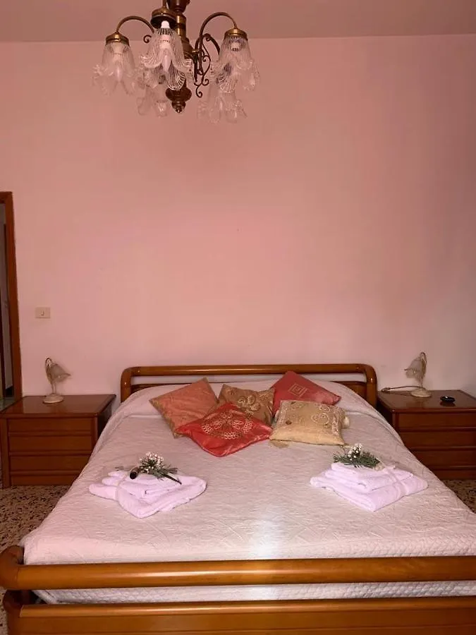 Nonna Nesti Villa Cortona 0*,  Italy